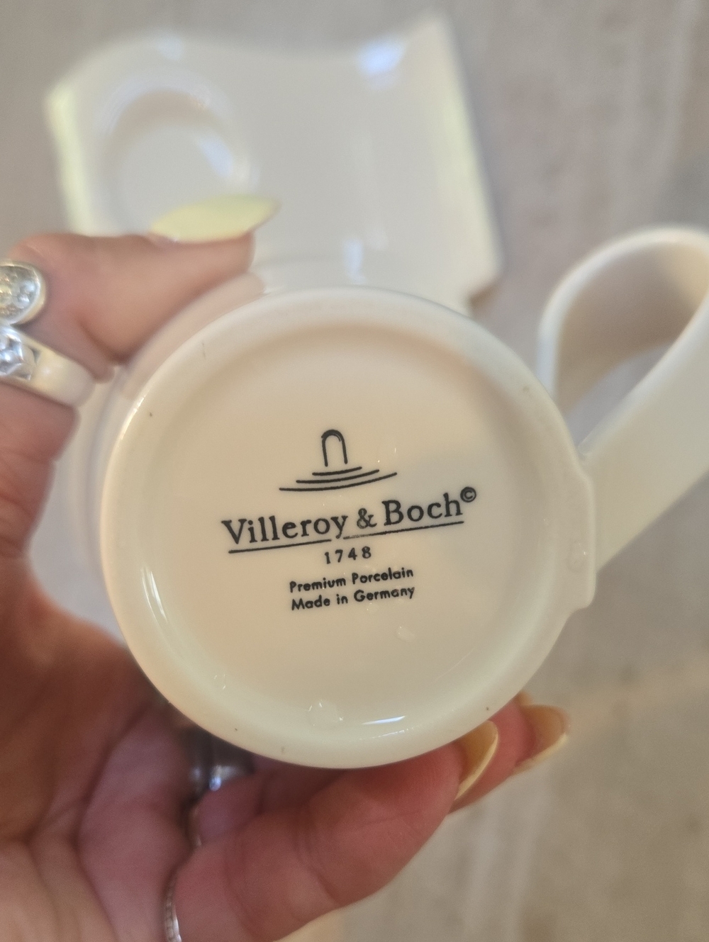 Villeroy & Boch Premium Porcelain New Wave Mug Plate Set - Picture 4 of 8